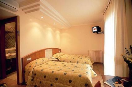 hostal-jaumet-2