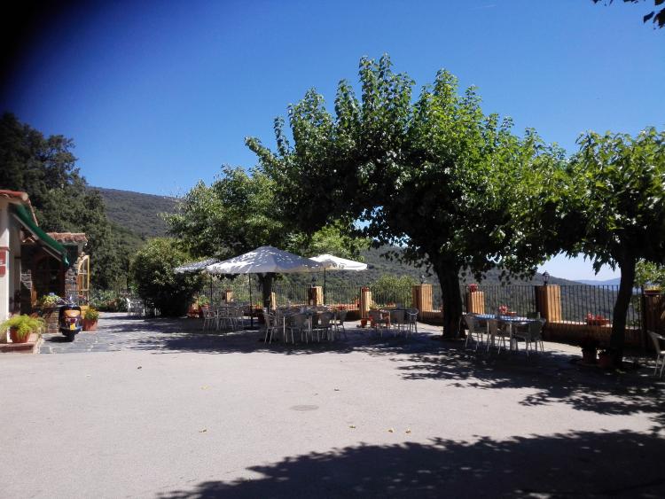 hostal-montserrat-7