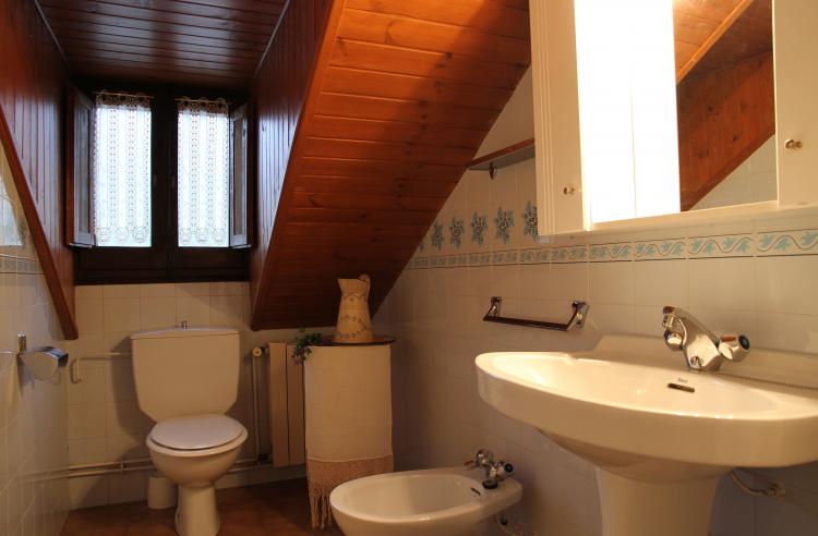 casa-la-comella-y-apartamentos-la-llucana-7