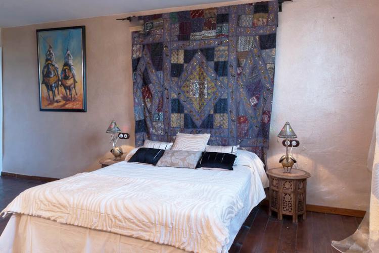 la-casa-de-les-cireres-8