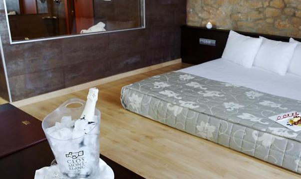 hotel-balneari-de-rocallaura-3