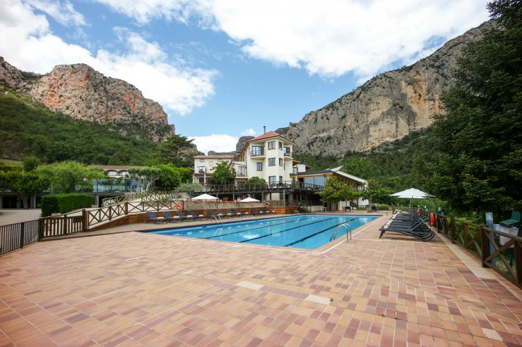 hotel-can-boix-de-peramola-2