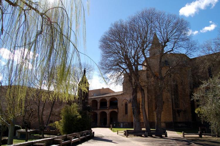 hotel-monestir-de-les-avellanes-7