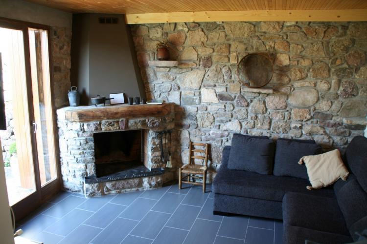 lestisora-y-lo-galliner-de-casa-lhereu-4