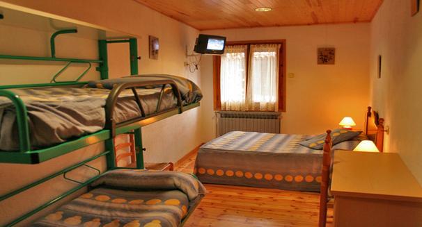 hostal-pas-de-la-pera-2