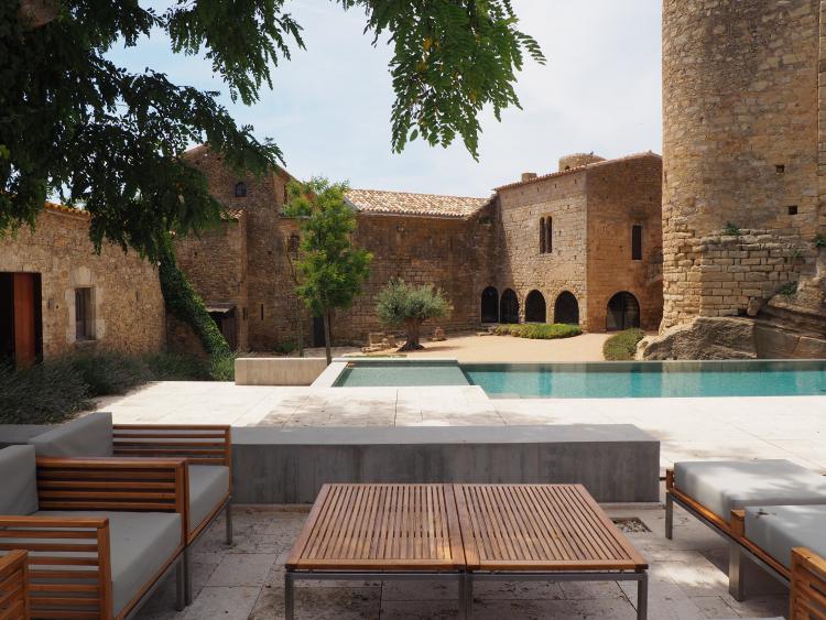 casa-castell-de-peratallada-deco-7