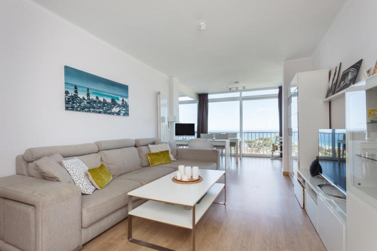hhbcn-seaview-apartment-castelldefels-6