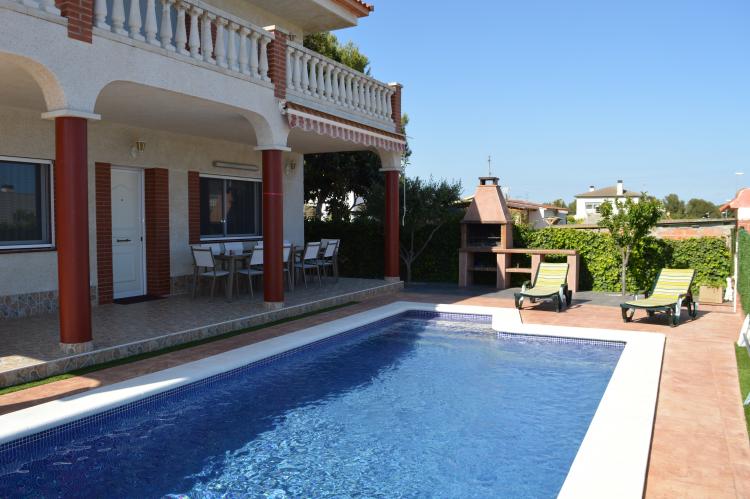 Piscina i barbacoait-5