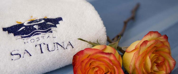 hostal-sa-tuna-3