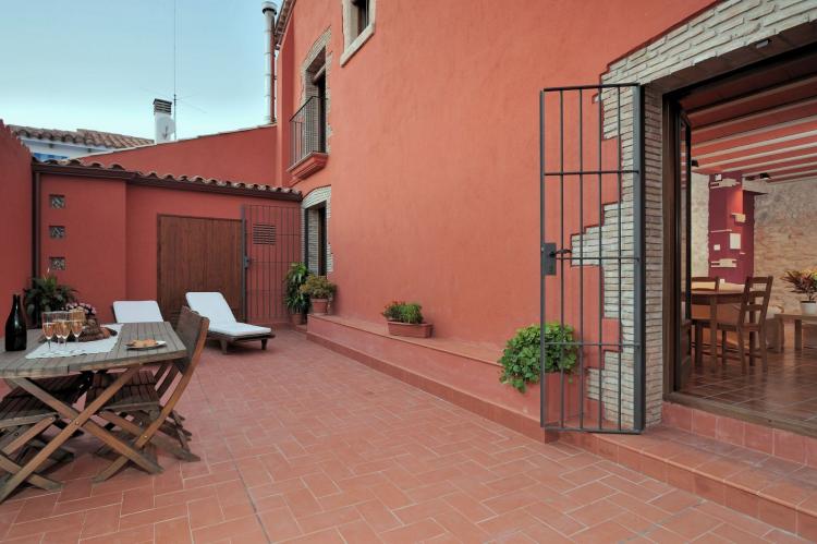 masia-casa-roja-9